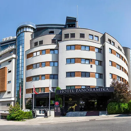 호텔 Panoramika Design & 4*