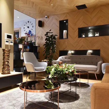 호텔 Panoramika Design & 4*